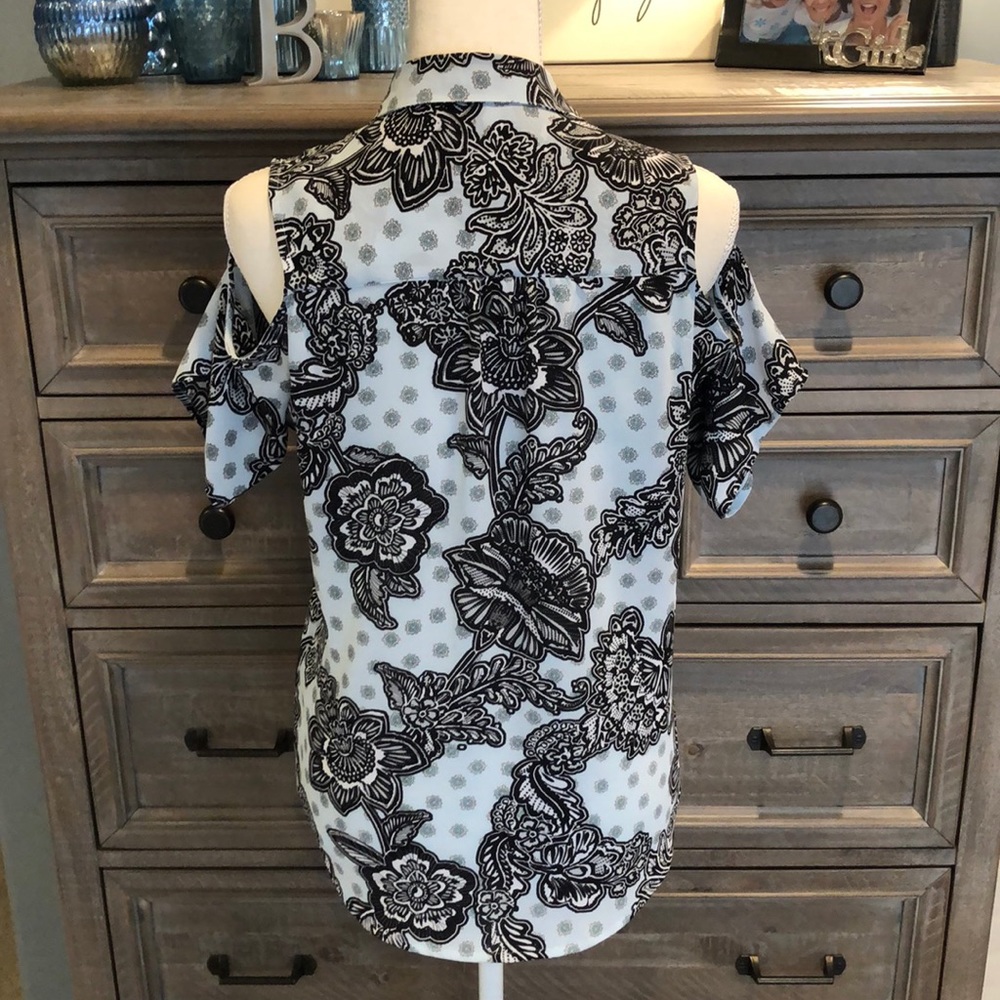 Express Blouse - Picture 4 of 6